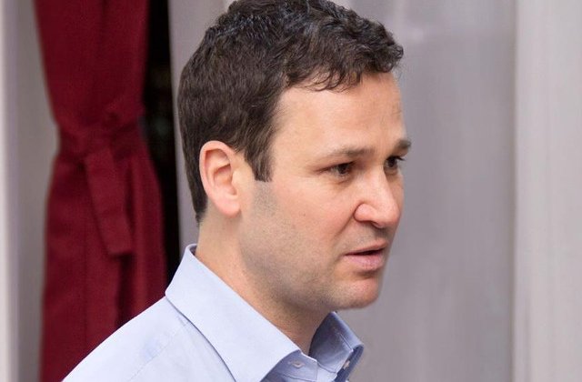 Robert Negoita: Tara a fost condusa intr-un mod cat se poate de neprincipial si gresit, intr-o directie gresita. Viorica Dancila nu are ce cauta premier