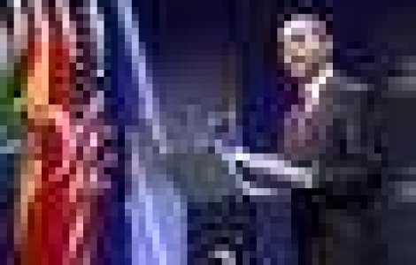 Obama, criticat ca a fost prea politicos cu Chavez