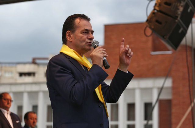 Orban: "Nu a fost retezat decat un cap al balaurului, PSD este in continuare un pericol pentru democratie"