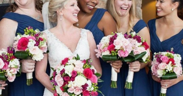  Top  Fotografii neinspirate de care razi pe saturate: 10+ ipostaze caraghioase din albume de familie