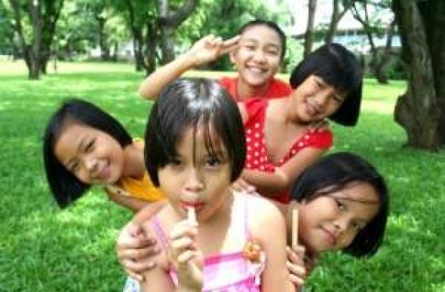 Manga salveaza Tara Soarelui Rasare de la colapsul economic