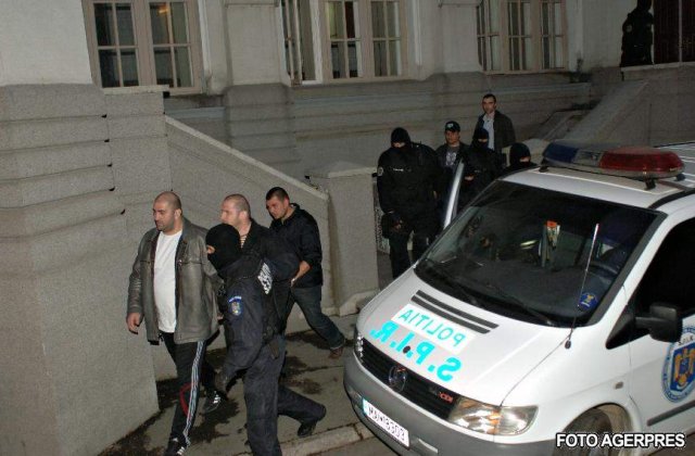 Doi dintre bodyguarzii lui Becali au facut cereri de eliberare provizorie