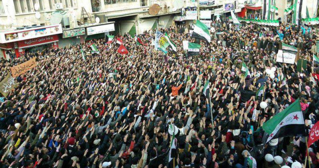 250.000 de sirieni au iesit in strada: Manifestarile s-au soldat cu 45 de victime