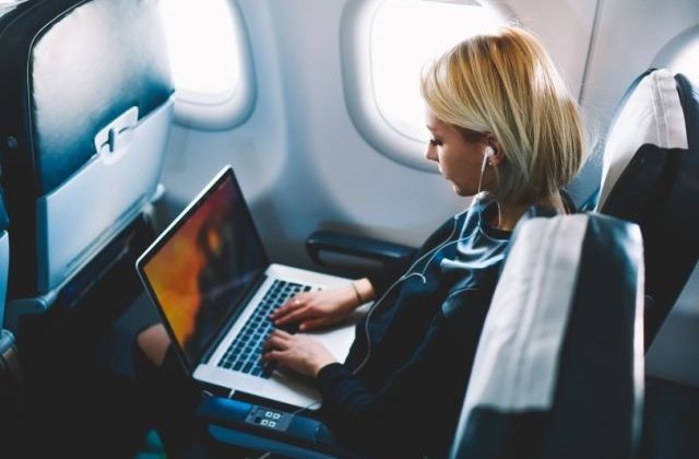 Cum sa alegi scaunul potrivit in avion: 7 cele mai bune locuri in functie de nevoile tale