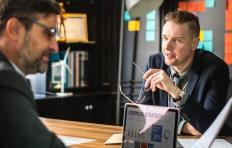 Cei mai curiosi angajati cu privire la salariu