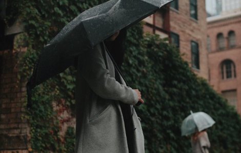 Cod PORTOCALIU de ploi torentiale in 22 de judete si in Capitala. Cod GALBEN, in alte 23 de judete