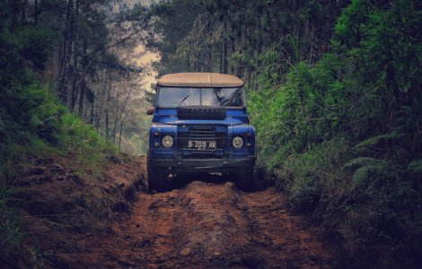 Un grup de 15 francezi pasionati de curse off-road a provocat haos in Parcul National Ceahlau