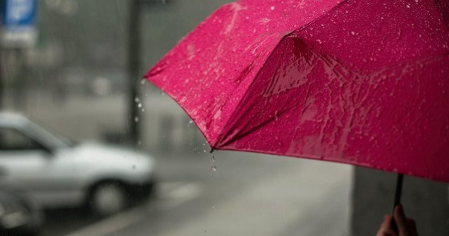 Cod portocaliu de ploi torentiale si vijelii in patru judete din Moldova, pana duminica dimineata. Cod galben, in 29 de judete