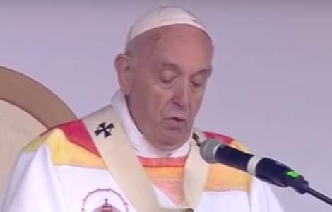 Papa Francisc, la Iasi: Aici, impreuna cu voi, se simte caldura de a fi in familie