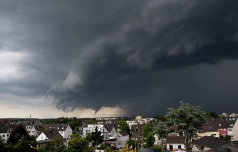 ANM: Cod galben de furtuna si grindina in mai multe judete, pana duminica seara