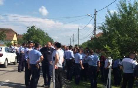 Politist impuscat mortal in Timis de un barbat urmarit pentru talharie. Individul este in continuare cautat