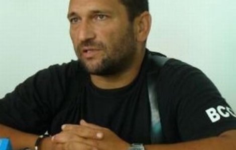 Traian Berbeceanu, dupa ce un politist a fost ucis in misiune: Nu, doamna ministru, nu era inarmat cu pistoalele de ultima generatie promise