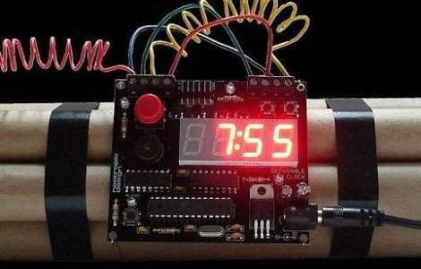 Special pentru cine se trezeste greu: Ceasul "Bomba"