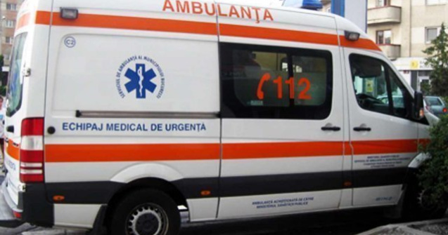 Un sofer de autobuz a murit dupa ce a fost strivit de roata autovehiculului pe care incerca sa il repare