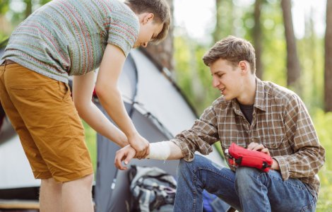  Top  9 greseli pe care oamenii le fac frecvent in acordarea primului ajutor