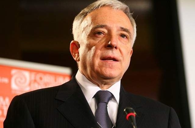 Isarescu: In ultimii 3 ani am stricat ceea ce facusem bun in anii anteriori din punct de vedere al deficitului extern