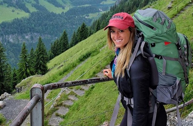 O tanara de 21 de ani a devenit cea mai tanara persoana care a vizitat toate tarile lumii/ VIDEO