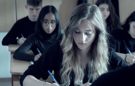 Trupa Vama a lansat piesa "Pe de rost", cu un mesaj critic la adresa sistemului romanesc de invatamant/ VIDEO