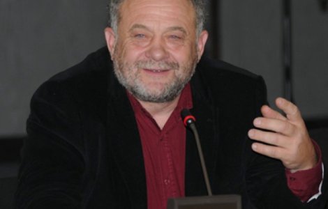 Buzatu (PSD), despre prezidentiale: Trebuie gasit un candidat care sa aiba cea mai mare sansa de a infrunta candidatii opozitiei