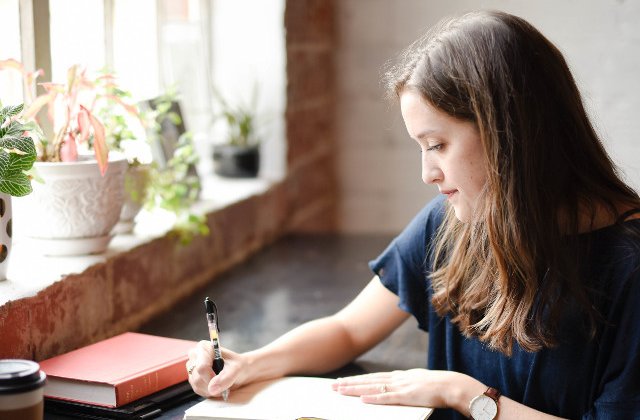 Capcane ale limbii romane: 10 greseli gramaticale care dau batai de cap