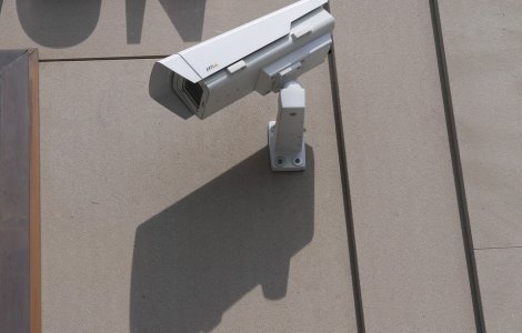 Camere de supraveghere: tine casa in siguranta cand mergi in vacanta