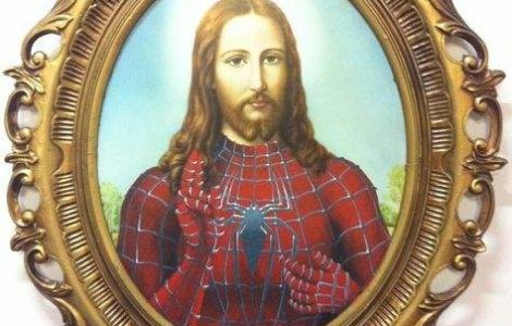 Sfinti in costume de supereroi