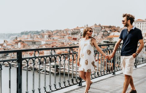  Top  9 lucruri la care sa renunti pentru a-ti permite sa calatoresti mai des