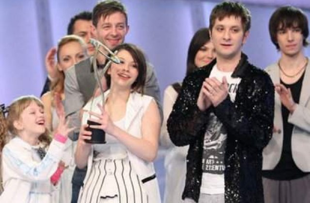 Castigatoarea de la "Dansez pentru tine" si-a dat in judecata mama