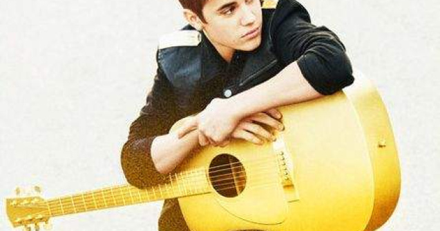  Audio  Asculta noul single Justin Bieber, "As long as you love me"