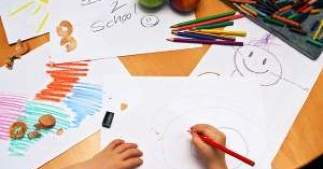 Programe scolare, in dezbatere publica: Ce vor invata copiii in clasele I - II?