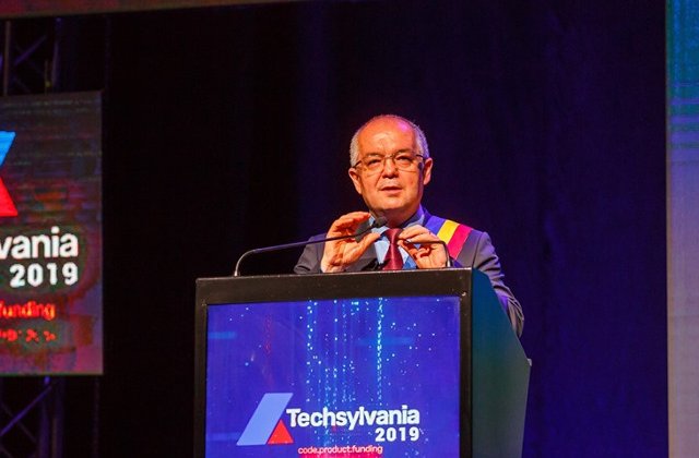 Emil Boc: Nu se pune problema falimentului unei primarii de talia Clujului