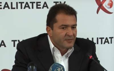 Elan Schwartzenberg a scapat...