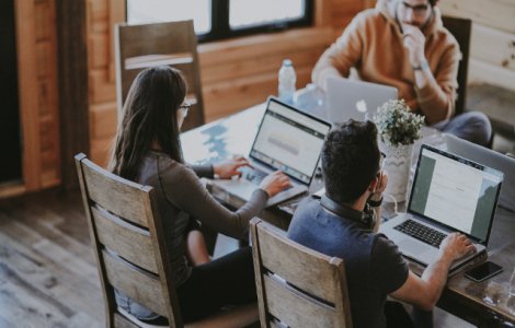 Reduceri de vara: laptopuri mai ieftine, pentru gaming si productivitate