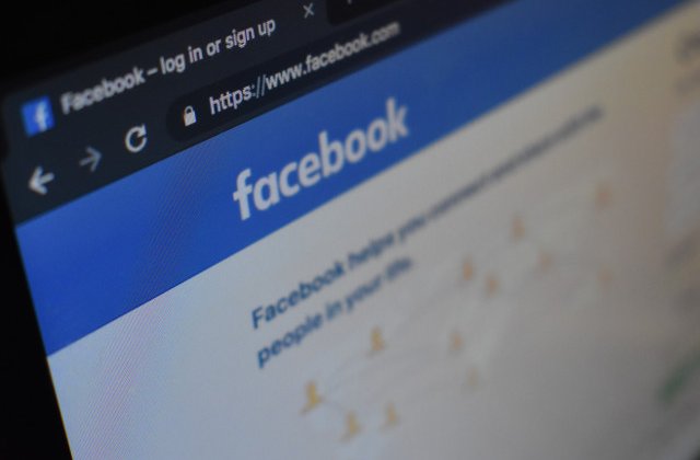 Facebook lanseaza o aplicatie prin care utilizatorii sunt platiti daca accepta sa le fie colectate datele