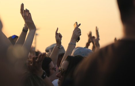 Elevii care obtin media 10 la bacalaureat primesc abonament gratuit la Untold, anunta organizatorii