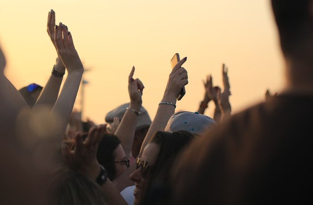 Elevii care obtin media 10 la bacalaureat primesc abonament gratuit la Untold, anunta organizatorii