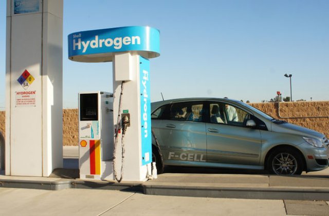 Explozie la o statie de incarcare cu hidrogen in Norvegia: Toyota si Hyundai au suspendat vanzarile de masini electrice alimentate cu hidrogen