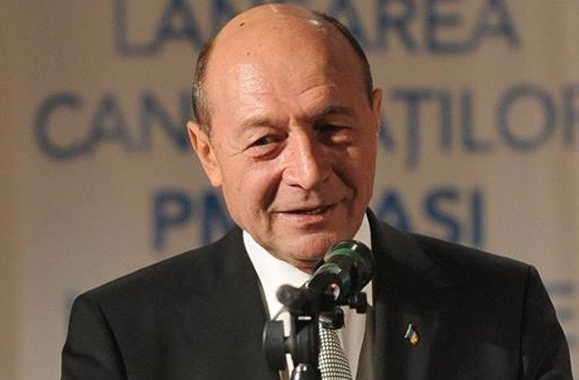 Traian Basescu: Mi-as dori foarte mult ca motiunea sa aiba succes