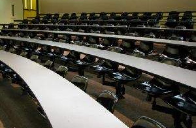 Statul face loc pentru noi profesori universitari