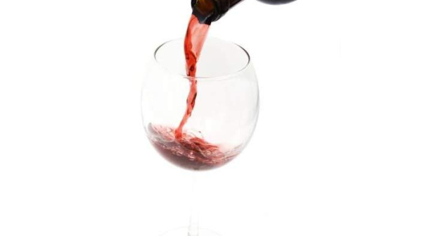 Vinul rosu devine material textil