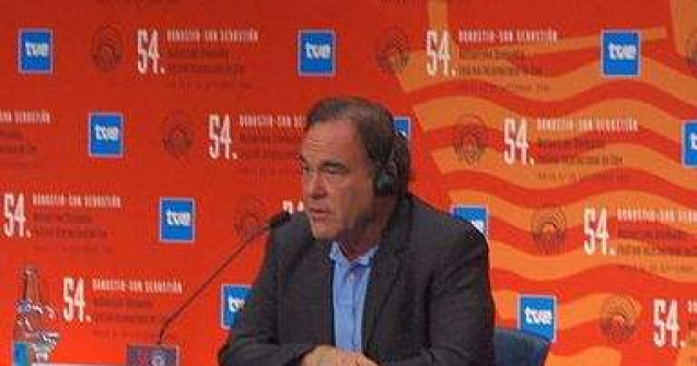 Oliver Stone: Marijuana este un dar de la Dumnezeu