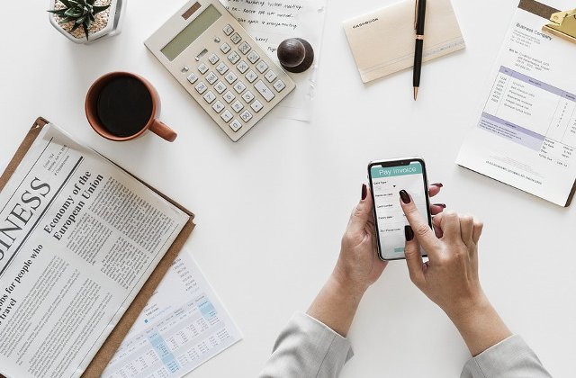 Cum afli rapid date utile despre orice firma?