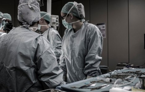  Top  Dincolo de normal: 6 proceduri medicale nebunesti care te vor ului