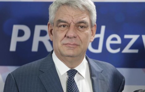 Tudose, despre aglomeratia de pe Autostrada Soarelui: N-ar vrea mormanul de incompetenta Cuc sa stea in picioare pe A2, ca sa-i multumeasca lumea?