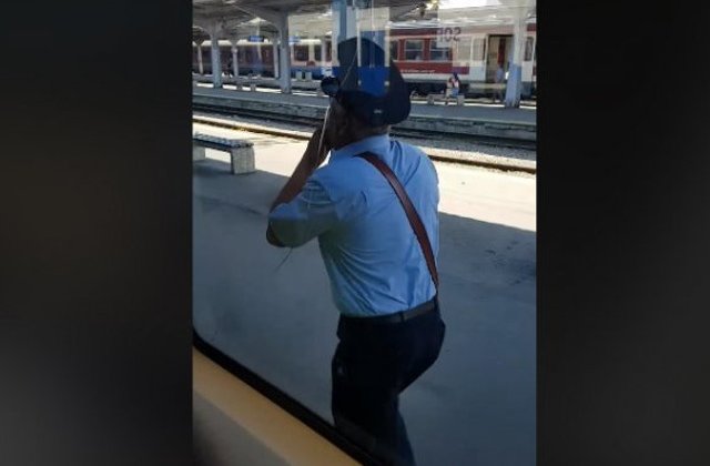 "Nasul" unui tren a fost uitat pe peron, Gara de Nord / VIDEO