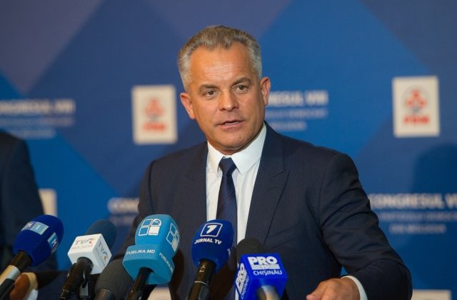 Plahotniuc "a plecat pentru cateva zile din tara, la familia sa". Cel putin cinci avioane private au decolat de la Chisinau