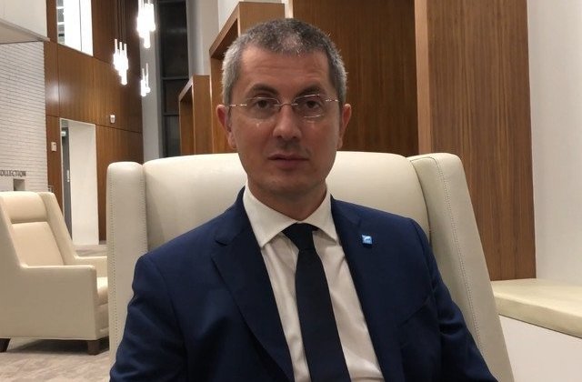 Barna, despre motiunea de cenzura: E dificil de spus daca trece, mai trebuie 20 de voturi de la PSD, nu e usor