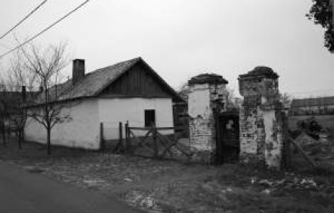 Trei sferturi din romanii din mediul rural traiesc in conditii precare