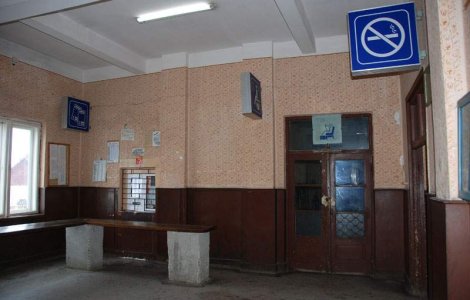 CFR combate "mersul cu nasul" cu abonamente mai ieftine