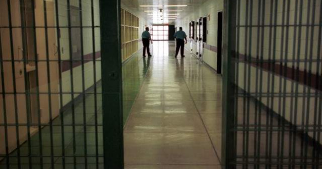 Un detinut de la Penitenciarul Gaesti a evadat si este cautat de politisti